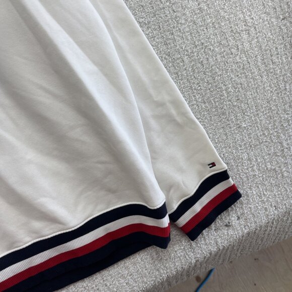 Y2K Tommy Hilfiger Sweatshirt Crew Neck Mens XXL White Embossed Spell Out Read - Picture 4 of 16